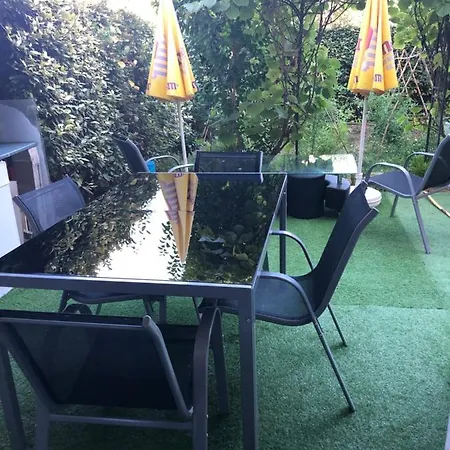 Appt Climatise Dans Avec Piscine Apartment *